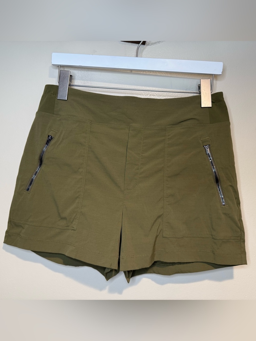 Athleta Olive Utility Zip Athletic Shorts